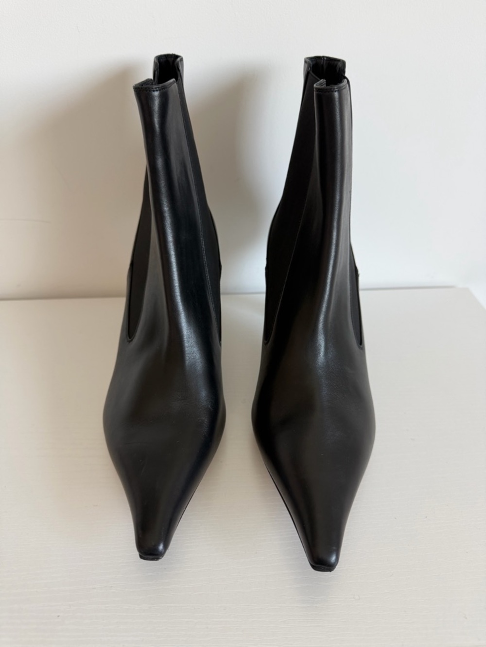 Aeyde 42 Black Leather Heeled Boots with Elastic Side - Picture 4 of 9